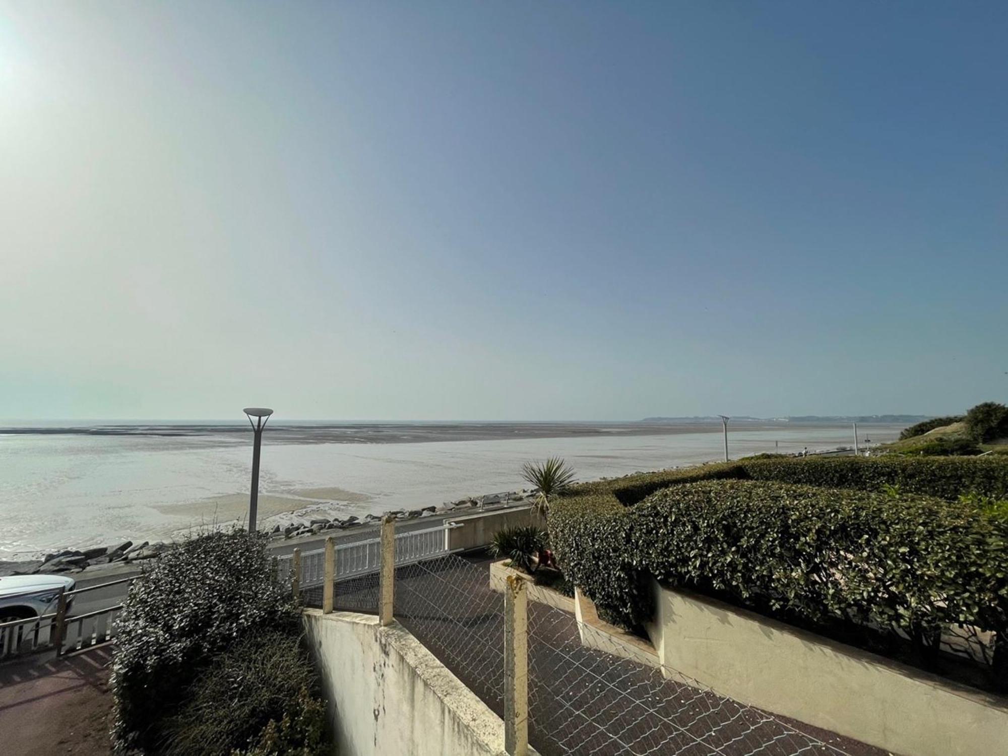 Villa Bord De Mer Avec Jardin Et Wifi Gratuit - Fr-1-361-76 Saint-Pair-sur-Mer Exterior foto